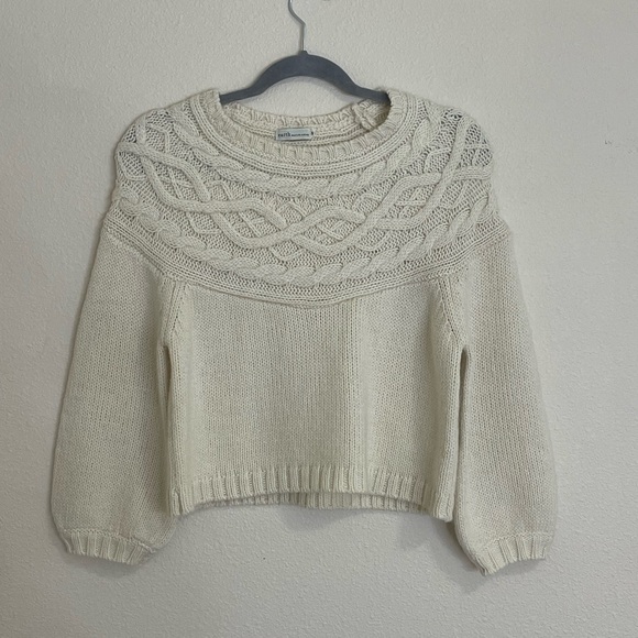 Earth Music & Ecology Women's Cable Knit Sweater - Size Medium - Picture 3 of 9